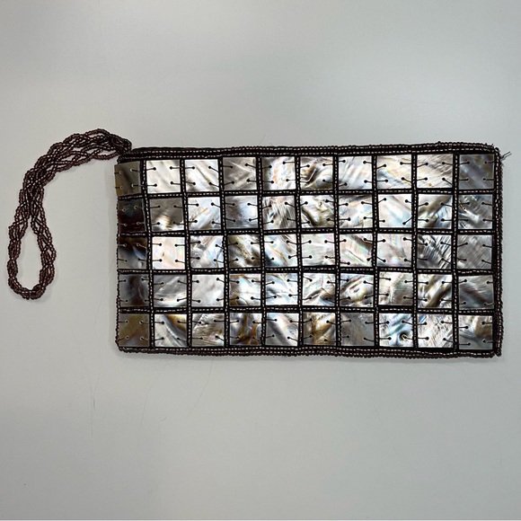 Handbags - Wristlet clutch purse - Mother of Pearls - Handmade - Hawaii